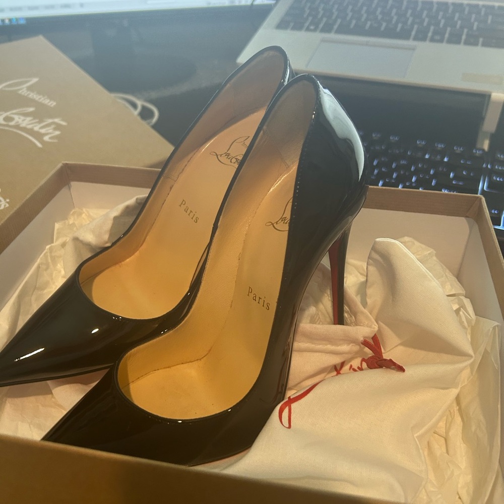 Christian Louboutins NWT never worn so kate